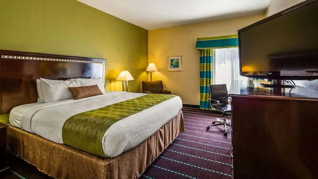 غرفة قياسية بسرير كينج، Best Western Plus Sanford Airport/Lake Mary Hotel 1/5