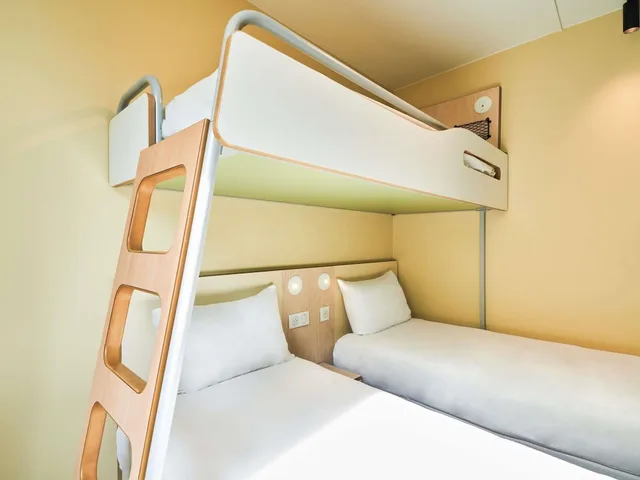 غرفة بثلاثة أسرّة، IBIS BUDGET SAINT MAURICE 5/10
