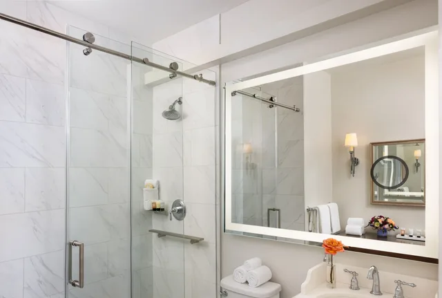 غرفة كلاسيكية بسرير كينج، Warwick Melrose Hotel Dallas 5/6