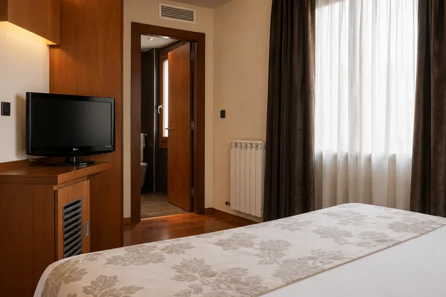 غرفة مفردة، Hotel Sancho Abarca 5/8