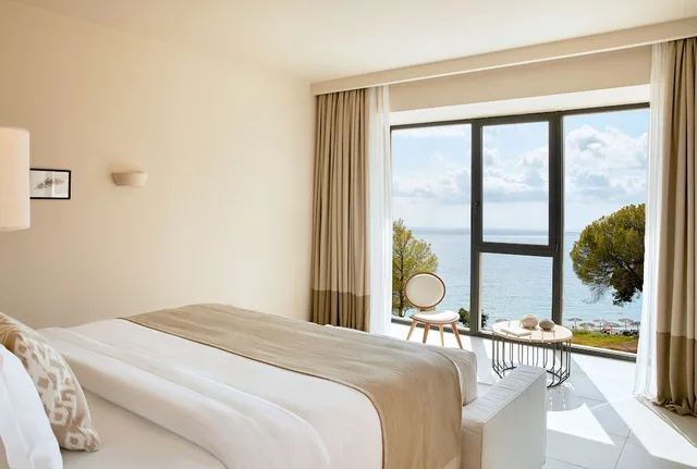 Grace, Junior Suite, King Bed, Sofa, Private Pool، Elivi Skiathos 1/2