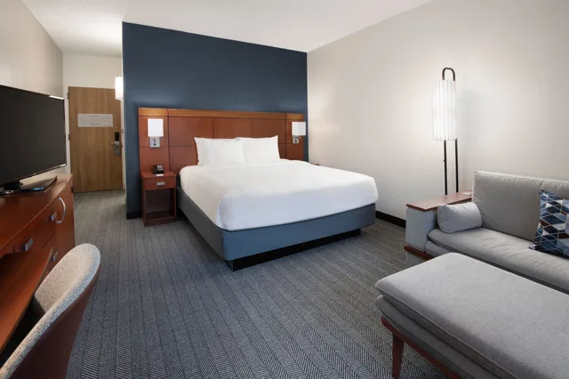 غرفة بسرير كينج، Courtyard Dallas Plano Parkway At Preston Road 2/5