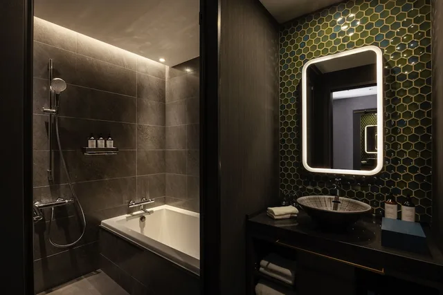 Superior, King Bed, Bathtub, Mercure Tokyo Haneda Airport 2/3