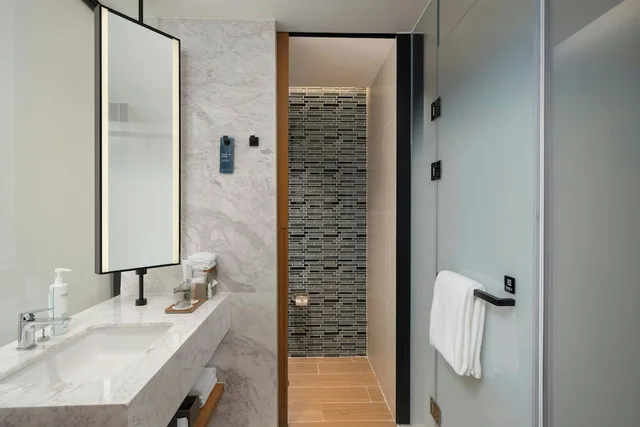 غرفة بسرير كينج بإطلالة على المدينة، Fairfield by Marriott Shijiazhuang Station 2/2