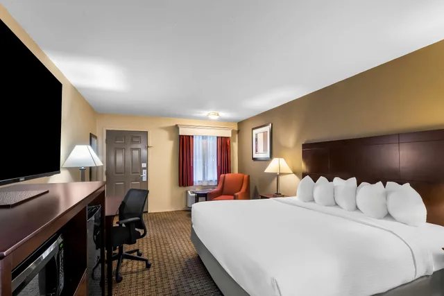 Room, King Bed, Accessible, Best Western Markita Inn 2/5