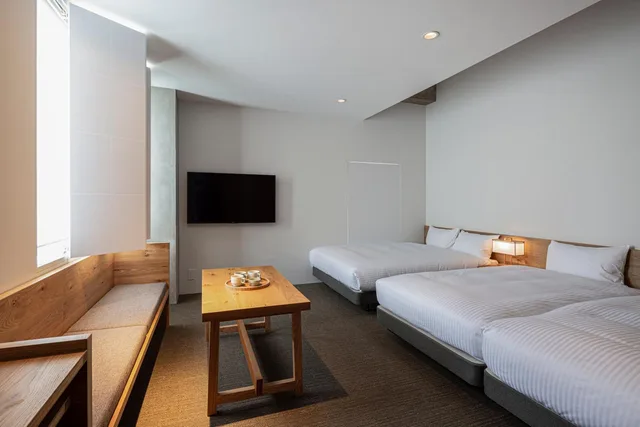 غرفة سوبيريور بسرير مزدوج وسريرين منفصلين، TSUGU Kyoto Sanjo by THE SHARE HOTELS 1/2