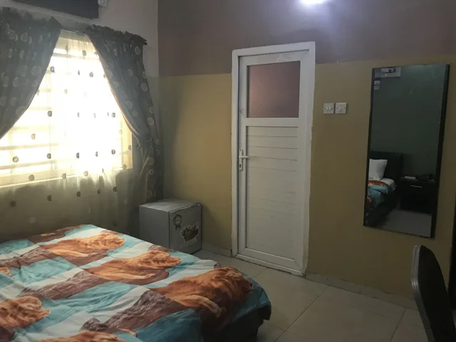 غرفة ديلوكس بسرير كوين، Richmond Hills Suites 2/5
