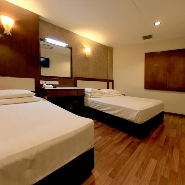 Superior, Triple, Ming Paragon Hotel 2/6