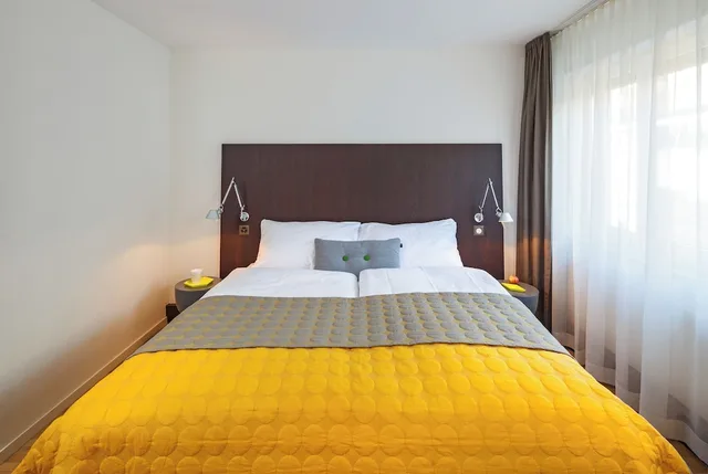 Superior, Double Bed, Sofa, Hotel Rossli 1/2