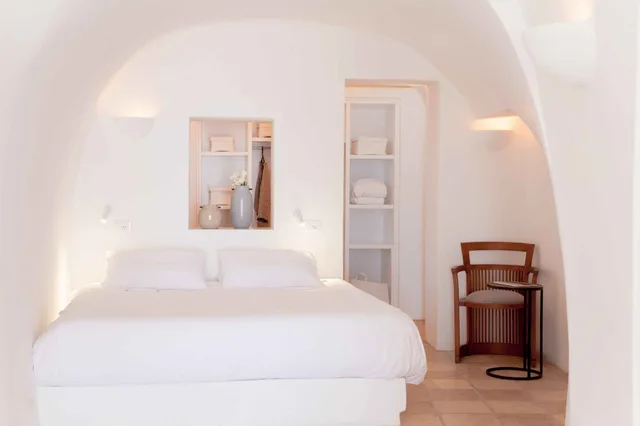Senior, Studio, Suite, King Bed, 2 Sofa, Pool Access، The Vasilicos 1/3