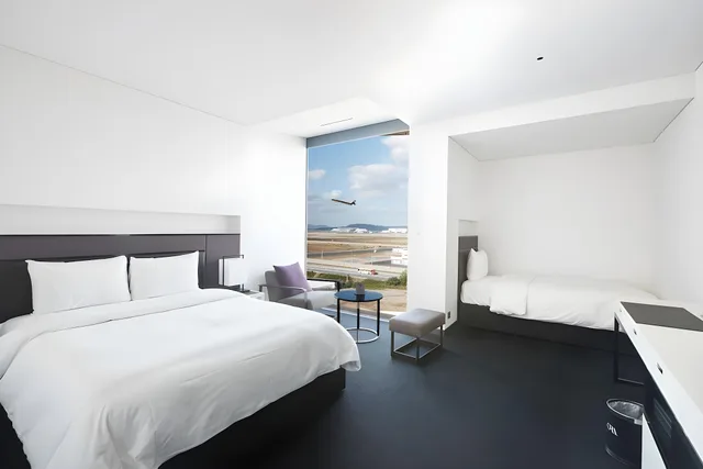 Deluxe, Queen Bed, Airport View، Hotel Ora Incheon 1/3