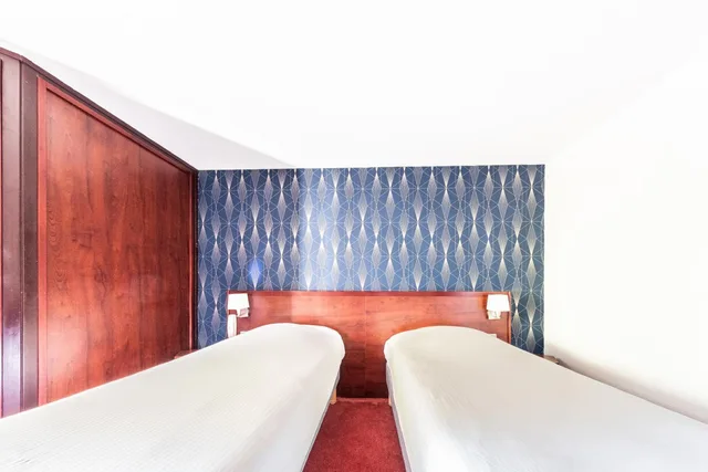 غرفة بسريرين منفصلين، KYRIAD BORDEAUX - LORMONT 7/10