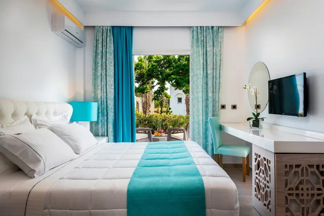 بنغل بشرفة، Smy Kos Beach and Splash 4/10