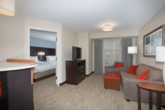 جناح بسريرين كوين بغرفة نوم واحدة بمطبخ، STAYBRIDGE SUITES DENVER SOUTH - HIGHLANDS RANCH 1/1
