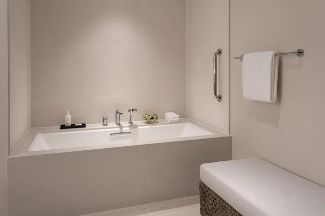 إقامة بسرير كينج بشرفة بغرفة نوم واحدة، JW Marriott Clearwater Beach Resort & Spa 7/7