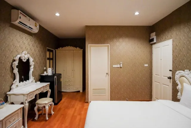 غرفة قياسية بسرير كينج، The O-Zone Airport Inn 5/6