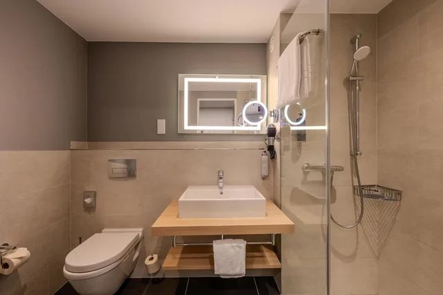 Standard, Double or Twin Bed, Premier Inn Berlin Airport 2/3
