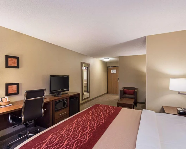 جناح بسرير كينج لذوي الإعاقة، Comfort Inn Wichita East 5/5