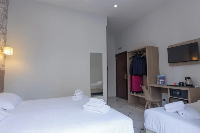 غرفة عائلية بسرير كوين وسريرين فرديين، Garibaldi Suite 5/10