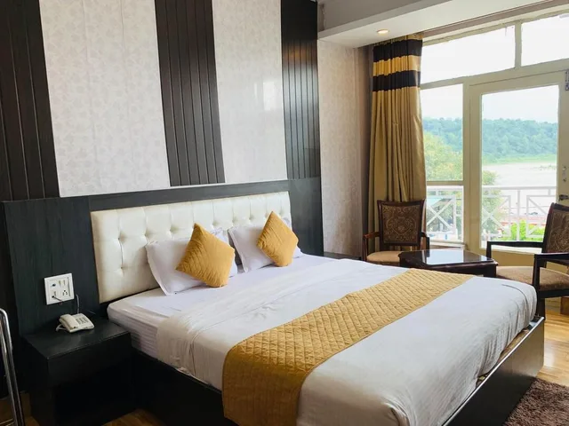 غرفة سوبيريور بشرفة، Hotel Paradise Ganga 2/2