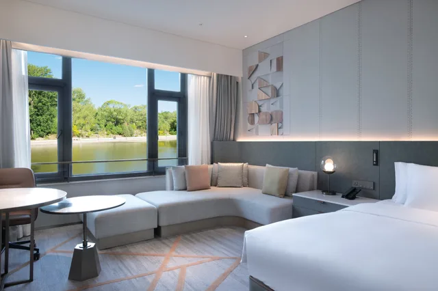 غرفة قياسية بسرير كينج، Crowne Plaza Beijing Badaling 1/3