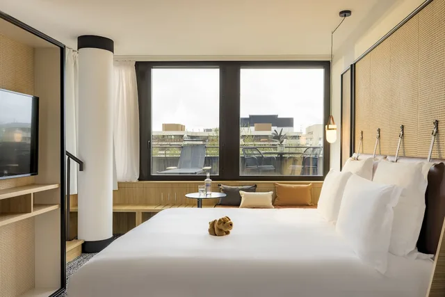 1 Bedroom, Premier, Suite, King Bed, Terrace, FirstName Bordeaux 1/2