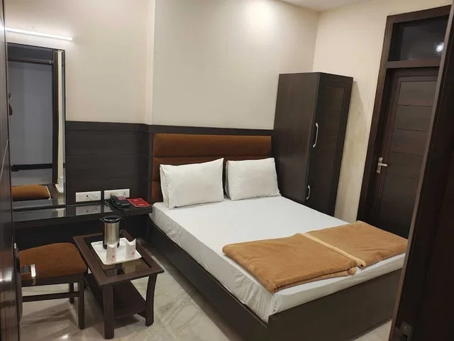 غرفة بريميوم بسرير مزدوج، Tara Palace 1/7