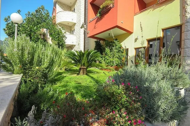 Hotel Aquamarin Budva، بودفا 47/50
