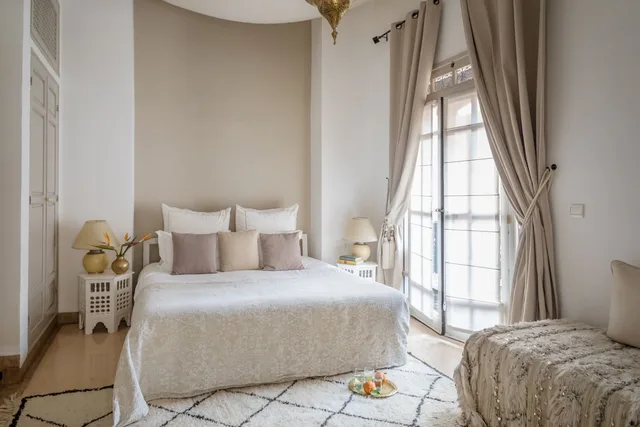 Junior Suite, King Bed, Side Beach View، Riad Olema et Spa 1/6