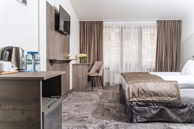 غرفة سوبيريور بسريرين منفصلين بغرفة نوم واحدة، Median Hotel City Center Yerevan 3/8