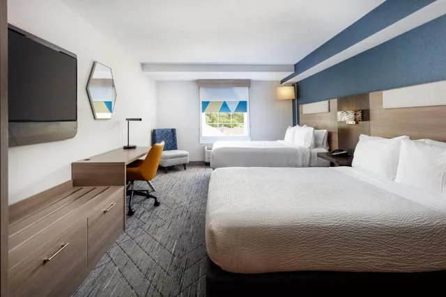 غرفة بسريرين كوين لذوي الإعاقة، Holiday Inn Express Suites Williamsburg 1/4