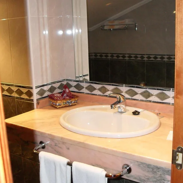 غرفة عائلية، Hotel Camino Real 3/3