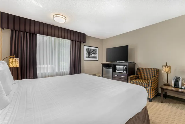 غرفة بسرير مزدوج، Best Western Plus Country Meadows Inn 1/4