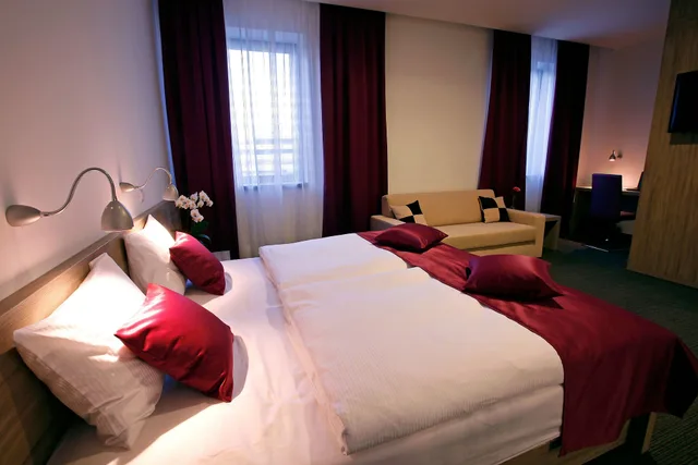 غرفة سوبيريور بسرير كوين مع أريكة، Meksiko Hotel 4/10