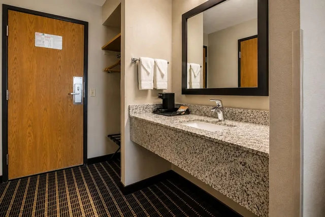 غرفة قياسية بسريرين مزدوجين، Sleep Inn & Suites Madison West 10/10