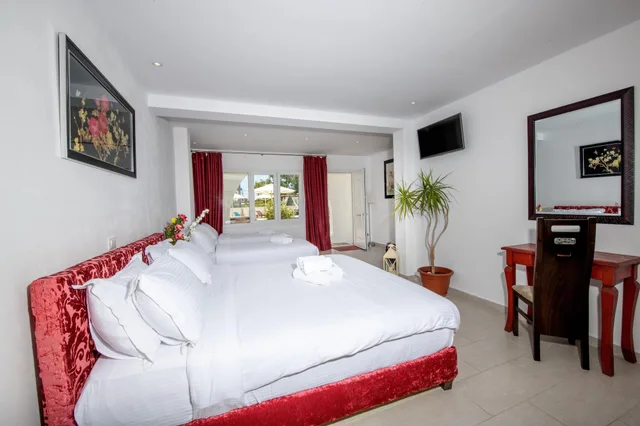 Family Suite, Pool View, Patio, Arlene Boutique 1/5