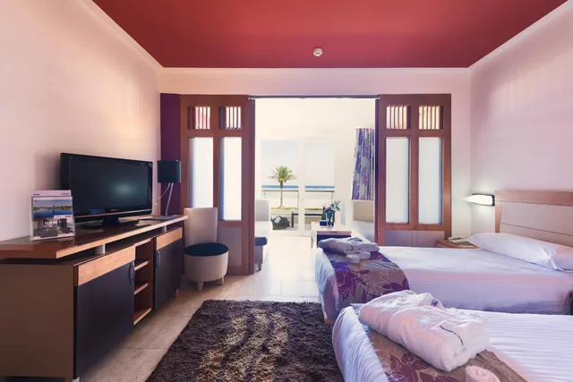 غرفة عائلية بسرير كوين بإطلالة على البحر، Barcelo Tiran Sharm 1/2