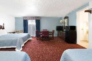 غرفة، Travelodge by Wyndham Las Vegas NM 3/4