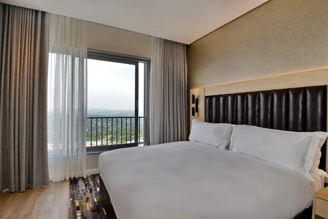 شقة بشرفة، Sandton Hotel 2/10