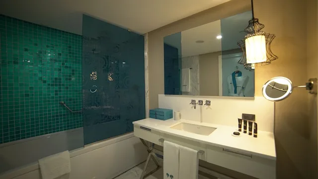 Swim Up, Suite, 1 Queen and 1 Single Bed, Sea View، Sueno Hotels Deluxe Belek 2/2