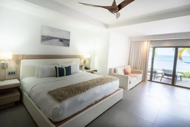 Studio, Suite, King Bed, Ocean Front, Hodges Bay Resort & Spa, an HQ Luxury Resort & Residences 7/10