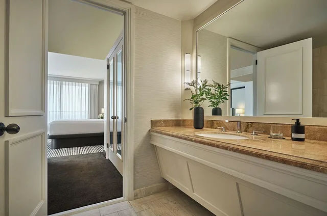 2 Bedrooms, Island, Suite, Queen Bed، Pendry Newport Beach 4/4