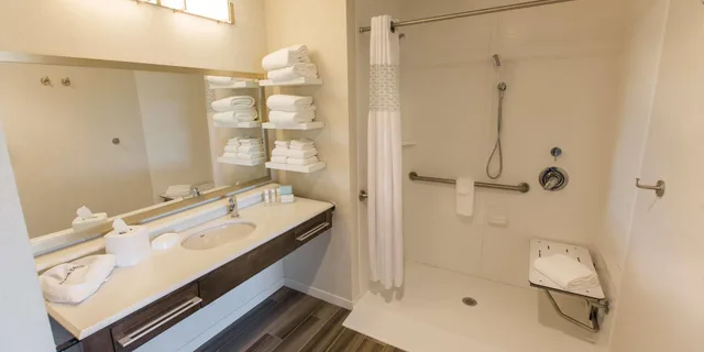 غرفة بسرير مزدوج، Hampton Inn Suites Charlotte Ballantyne Nc 9/9
