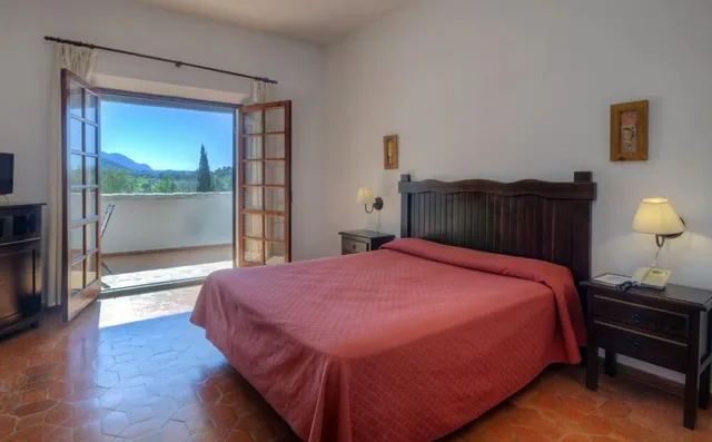 Room, Double Bed, Las Truchas 2/8