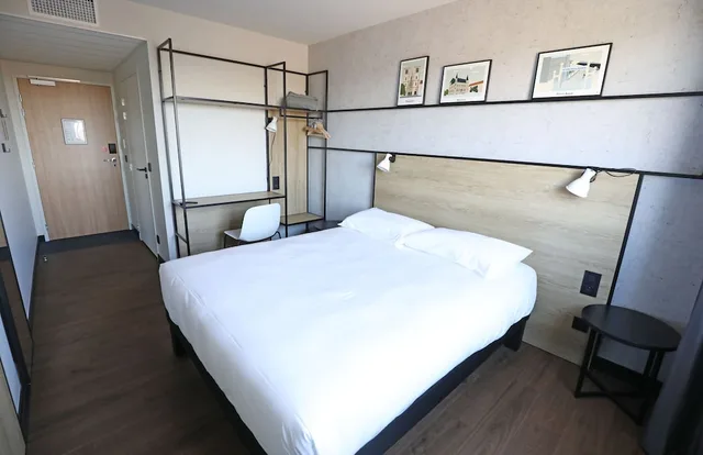 غرفة قياسية بسرير مزدوج، Ibis Bourgoin Jallieu Medipole 1/7