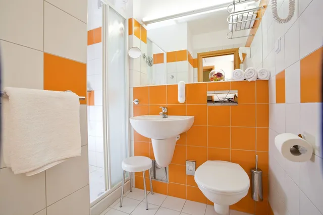 Junior Suite, Queen Bed, Sea Side, Sofa, Balcony، Aminess Lume Hotel 3/3