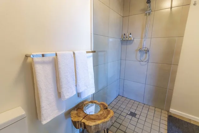 Comfort, Twin Beds, Patio, Courtyard Area، Val de Vine 3/3