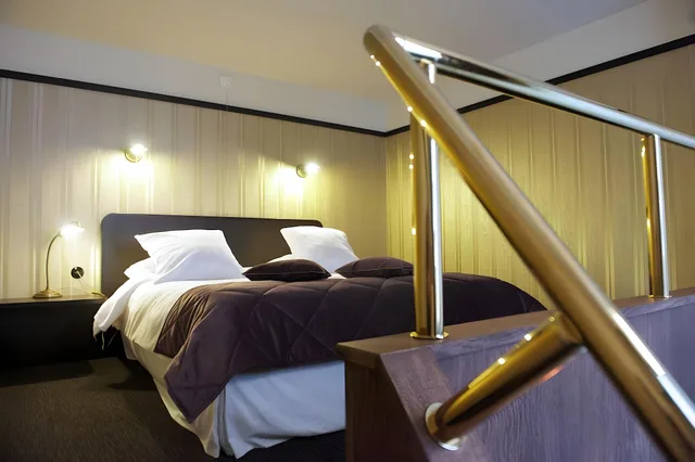 Mezzanine, Queen Bed، Hotel Le Berger 2/2