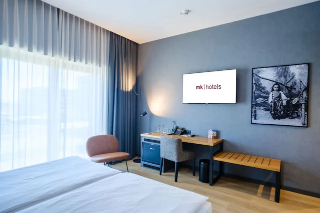 غرفة ديلوكس بسرير كينج، MK Hotel Tirana 7/10
