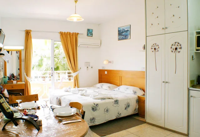 استوديو سوبيريور بشرفة، Apollonia Holiday Apartments 1/2